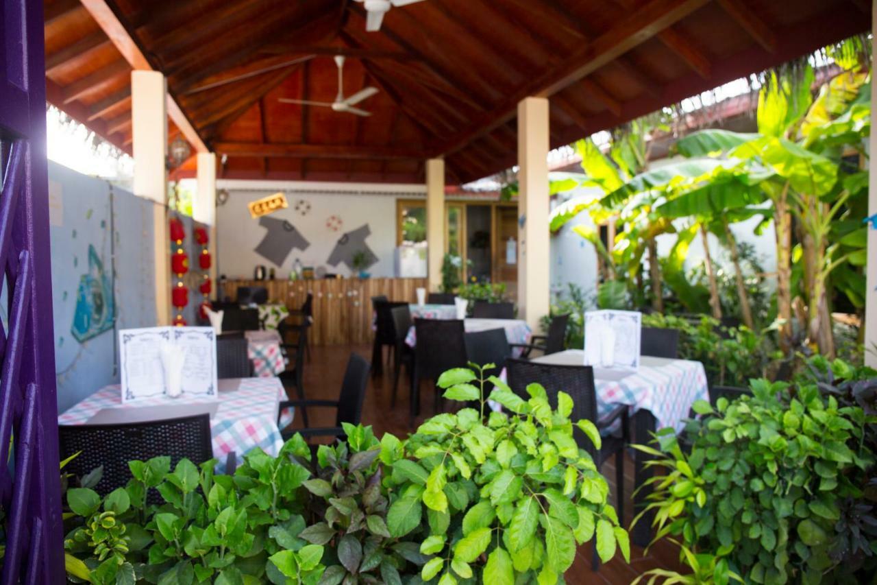 Silk Retreats Thulusdhoo Guest House Exterior foto
